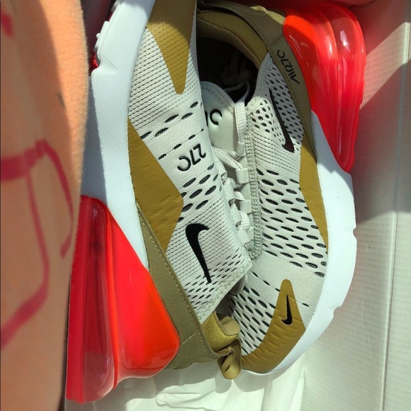 Nike Shoes - Air 270s